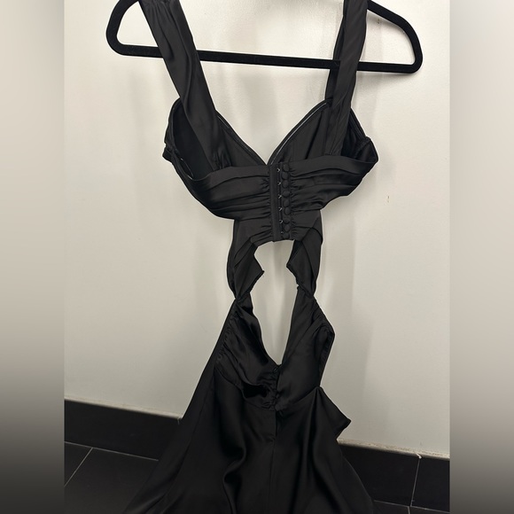 Danielle Guizio Twist Cut Out Mini Dress in Black size small - Picture 3 of 6